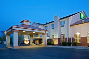 Гостиница Holiday Inn Express Hotel & Suites Cincinnati-North/Sharonville  Шаронвилл